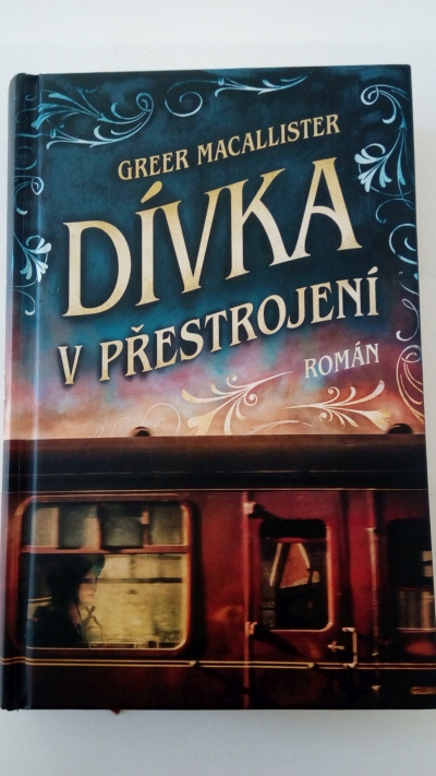 Dívka v přestrojení